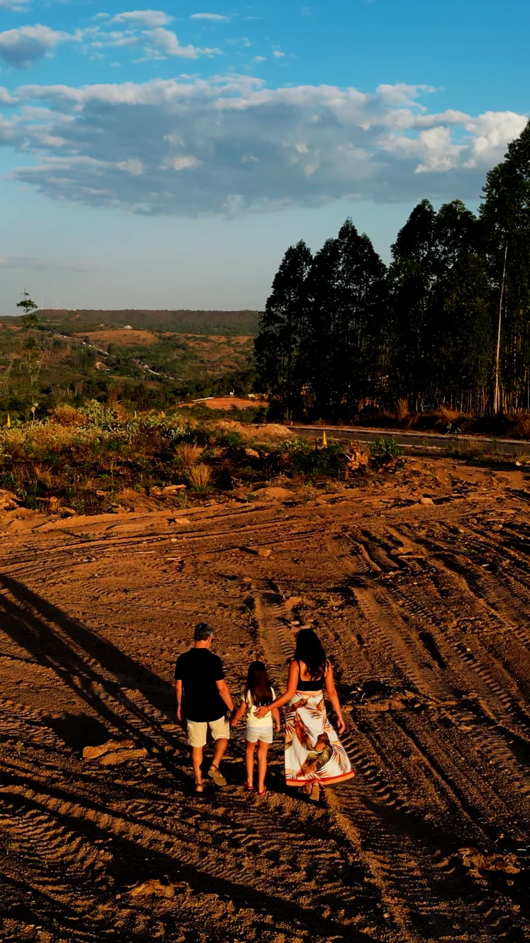 Vista do condomínio Laguna Magnólia com o cerrado ao fundo